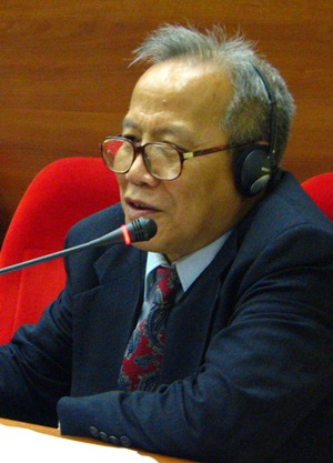 Chung Y. Lo